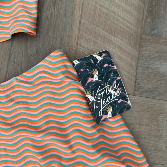kortni jeane vibrant wave orange swimSuit skirt and long top - Picture 3 of 4